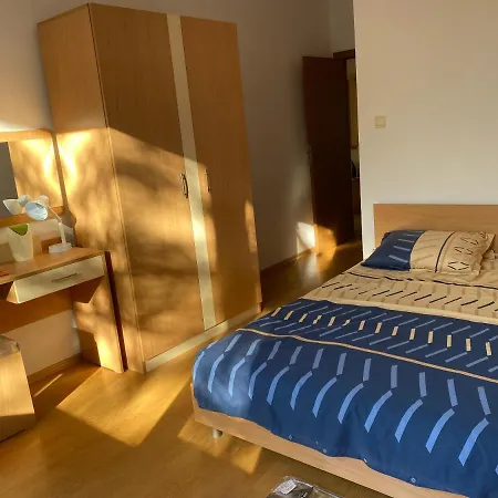 Yassen Holiday Apartmán *